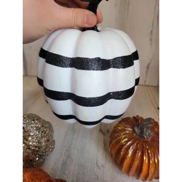 Variety Halloween glitter pumpkin harvest figure set - Picture 5 of 7